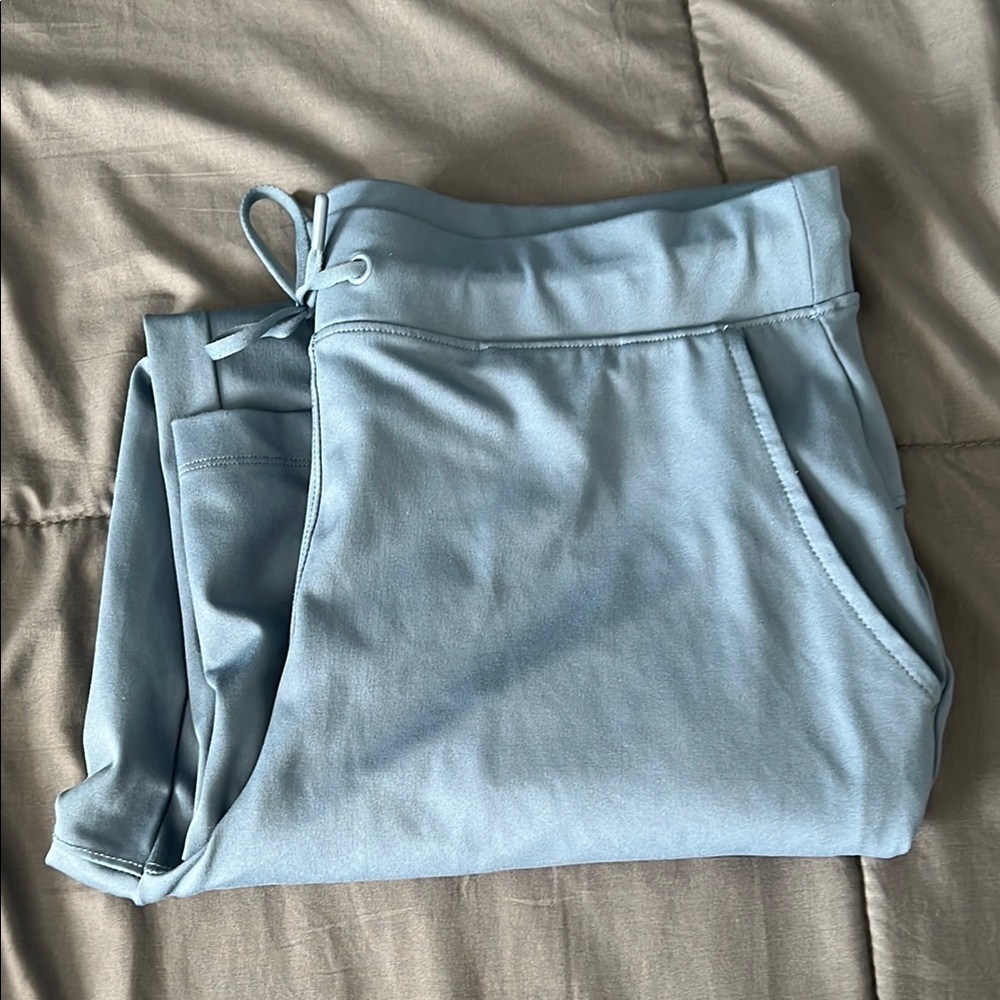 Women’s Tapered Casual/Athletic Pant *estimated size large